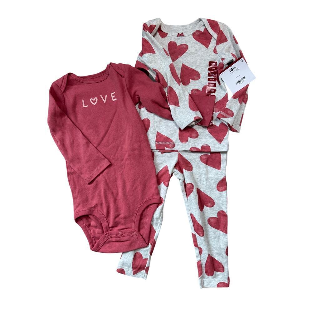 CARTERS Baby Girl 18 Months; Heart/Valentines 3 Piece outfit; Ruffles, NWT